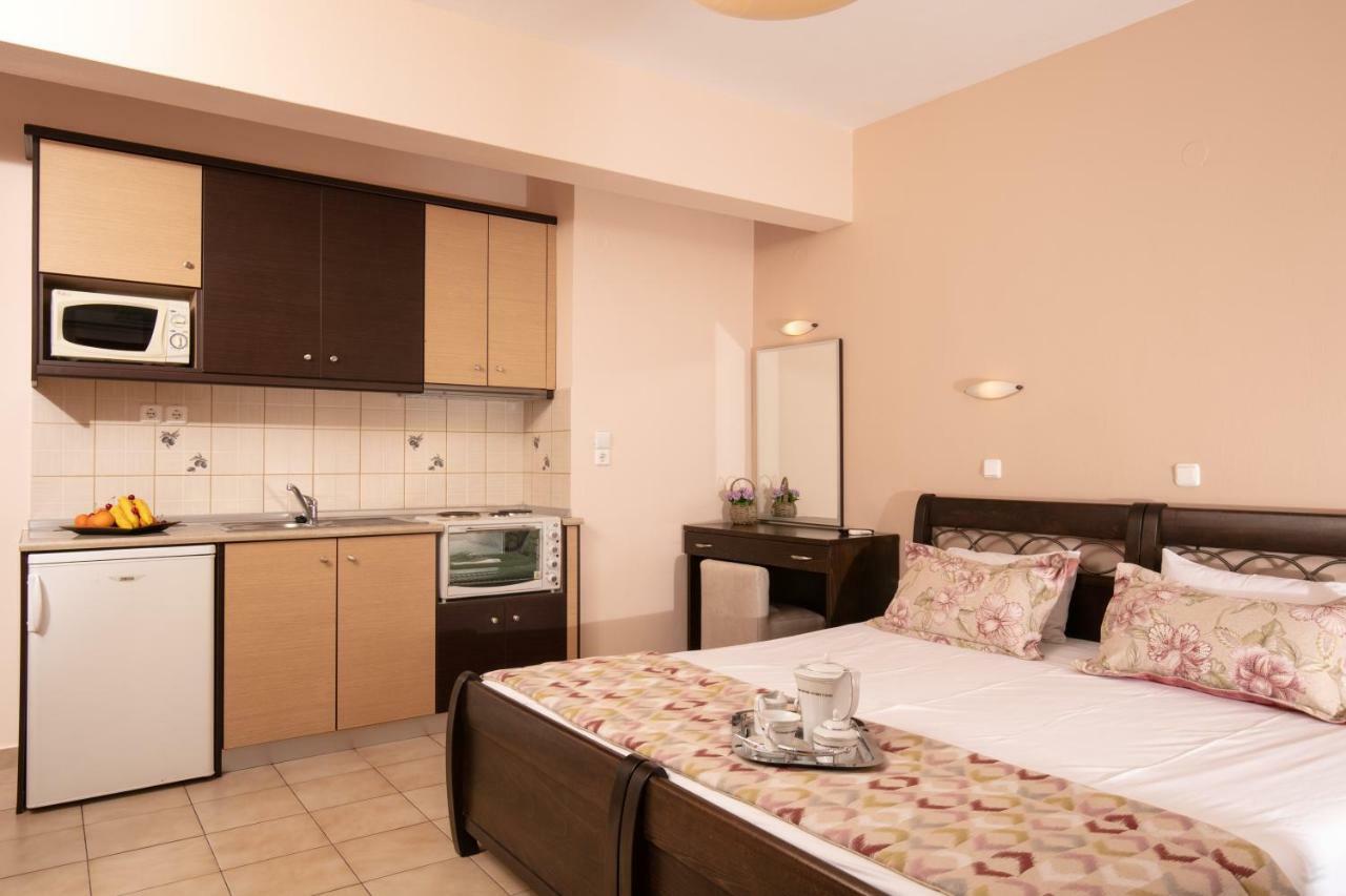 Dryades Apartments & Studios Skála Potamiás Eksteriør bilde
